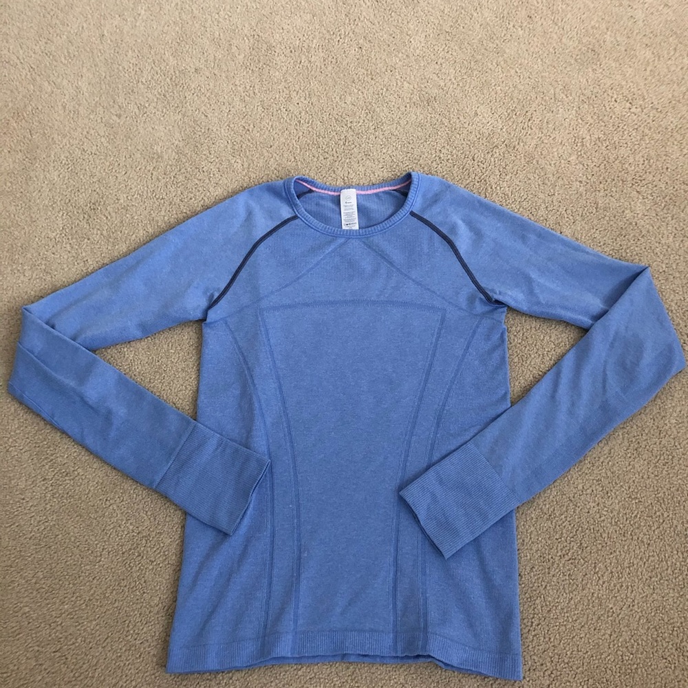 BRAND NEW NEVER WORN IVIVVA LULULEMON LS SHIRT